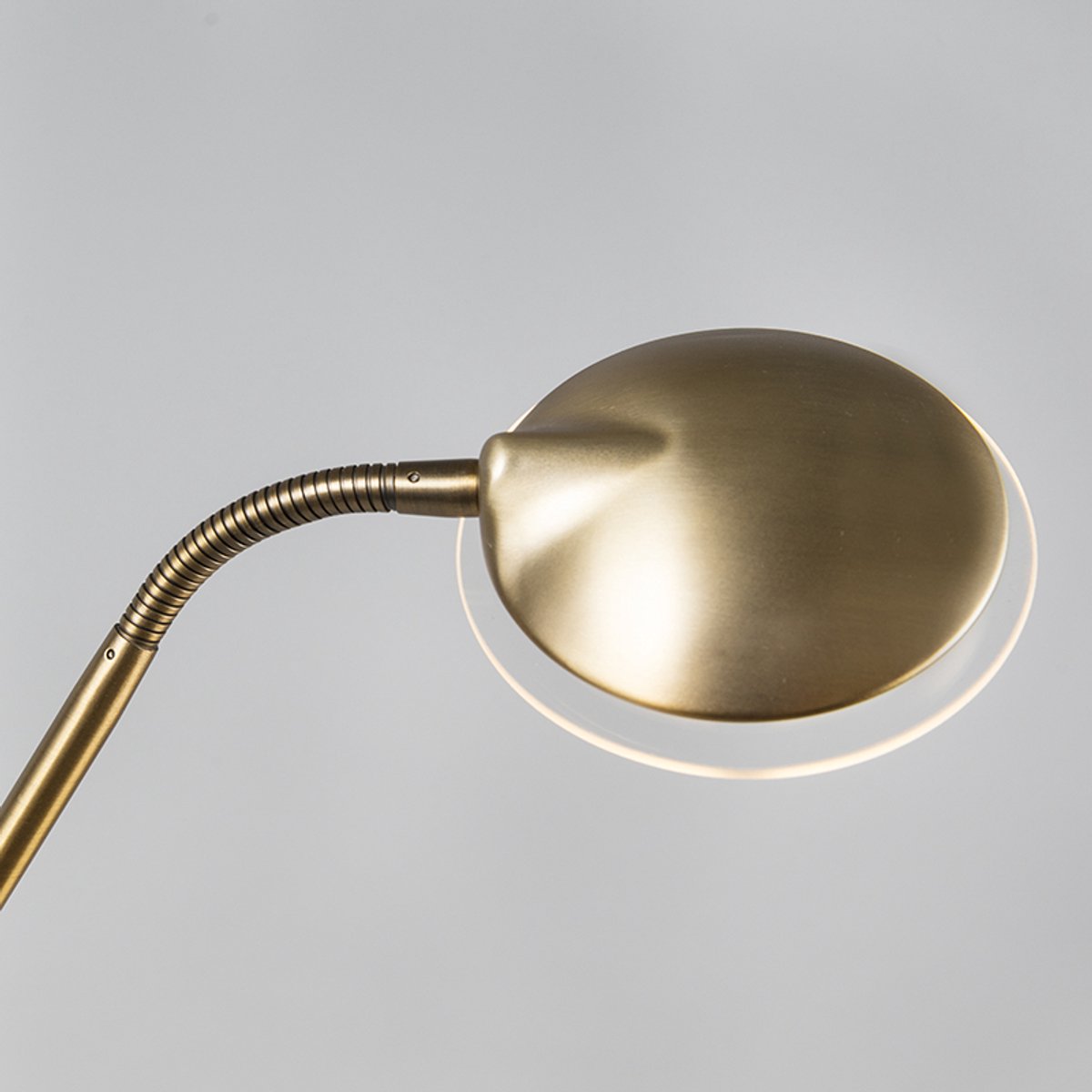 QAZQA eva - Moderne Dimbare LED Staande leeslamp met Dimmer - 1 lichts - H 1490 mm - Brons - Woonkamer | Slaapkamer thumbnail 7