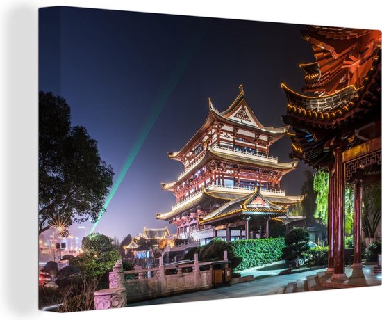 Drum Toren in Changsha verlicht in China Canvas 60x40 cm - Foto print op Canvas schilderij (Wanddecoratie woonkamer / slaapkamer) / Aziatische steden Canvas Schilderijen