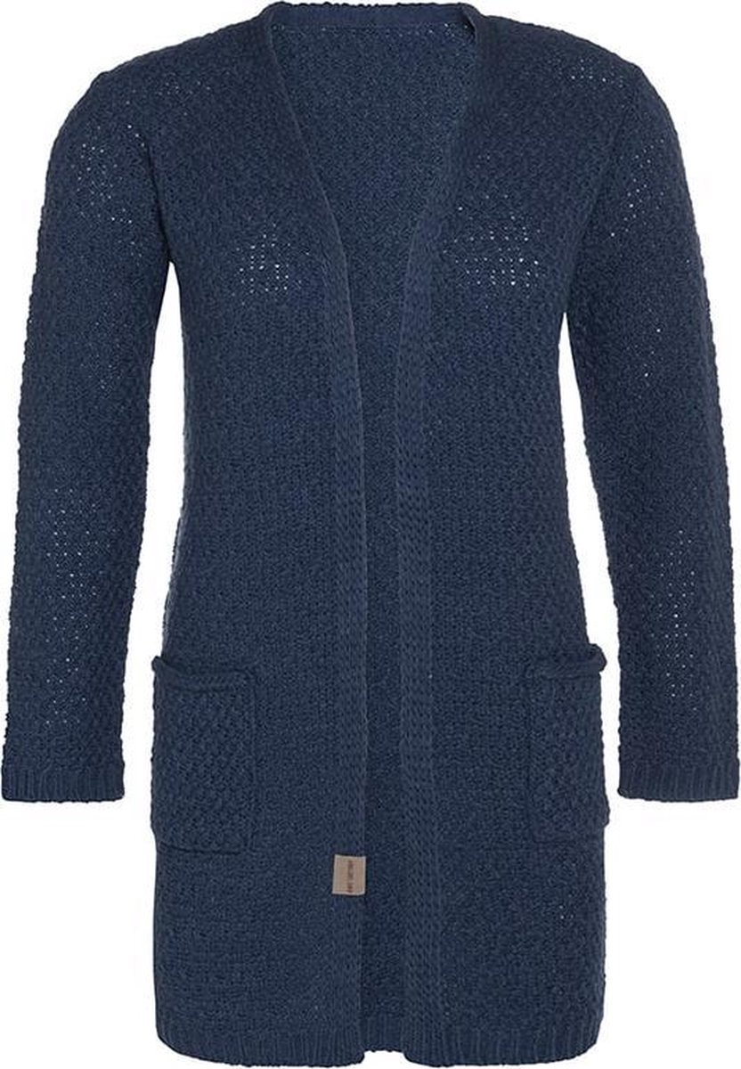 Knit Factory Luna Gebreid Vest Jeans - Gebreide dames cardigan - Middellang vest reikend tot boven de knie - Donkerblauw damesvest gemaakt uit 30% wol en 70% acryl - 40/42 - Met steekzakken
