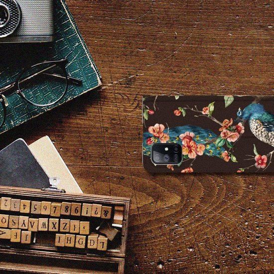 Stand Case Samsung Galaxy M51 Phone Case Peacock avec des Fleurs
