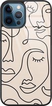 iPhone 12 hoesje glas - Abstract gezicht lijnen - Hard Case - Zwart - Backcover - Print / Illustratie - Bruin