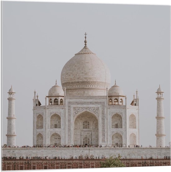 Acrylglas -  Mausoleum Taj Mahal met Grijze Lucht - 100x100cm Foto op Acrylglas (Met Ophangsysteem)