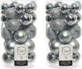 60x Zilveren kunststof kerstballen 4 - 5 - 6 cm - Mat/glans/glitter - Onbreekbare plastic kerstballen - Kerstboomversiering zilver