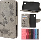 Voor Samsung Galaxy A01 Core Butterflies Embossing Horizontale Flip lederen tas met houder & kaartsleuven & portemonnee (grijs)