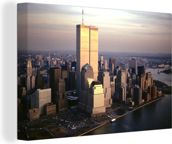 Canvas schilderij 140x90 cm - Wanddecoratie Luchtfoto van Manhattan's World Trade Center boven de Hudson rivier in New York - Muurdecoratie woonkamer - Slaapkamer decoratie - Kamer accessoires - Schilderijen