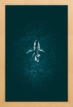 JUNIQE - Poster met houten lijst Humpback Breach -13x18 /Turkoois