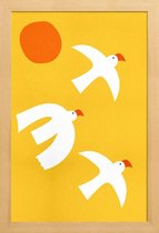 JUNIQE - Poster in houten lijst Flying Doves -30x45 /Geel