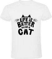 Life is better with a cat Heren t-shirt | leven | kat | dier | dierendag | grappig | cadeau | Wit