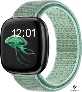 Nylon Smartwatch bandje - Geschikt voor  Fitbit Versa 3 nylon bandje - mint groen - Strap-it Horlogeband / Polsband / Armband