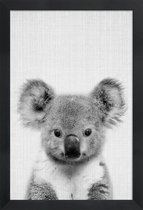 JUNIQE - Poster met houten lijst Koala zwart-wit foto -13x18 /Grijs &