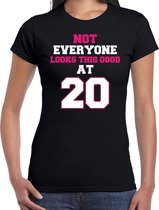 Not everyone looks this good at 20 cadeau t-shirt zwart voor dames - 20 jaar verjaardag kado shirt / outfit XL