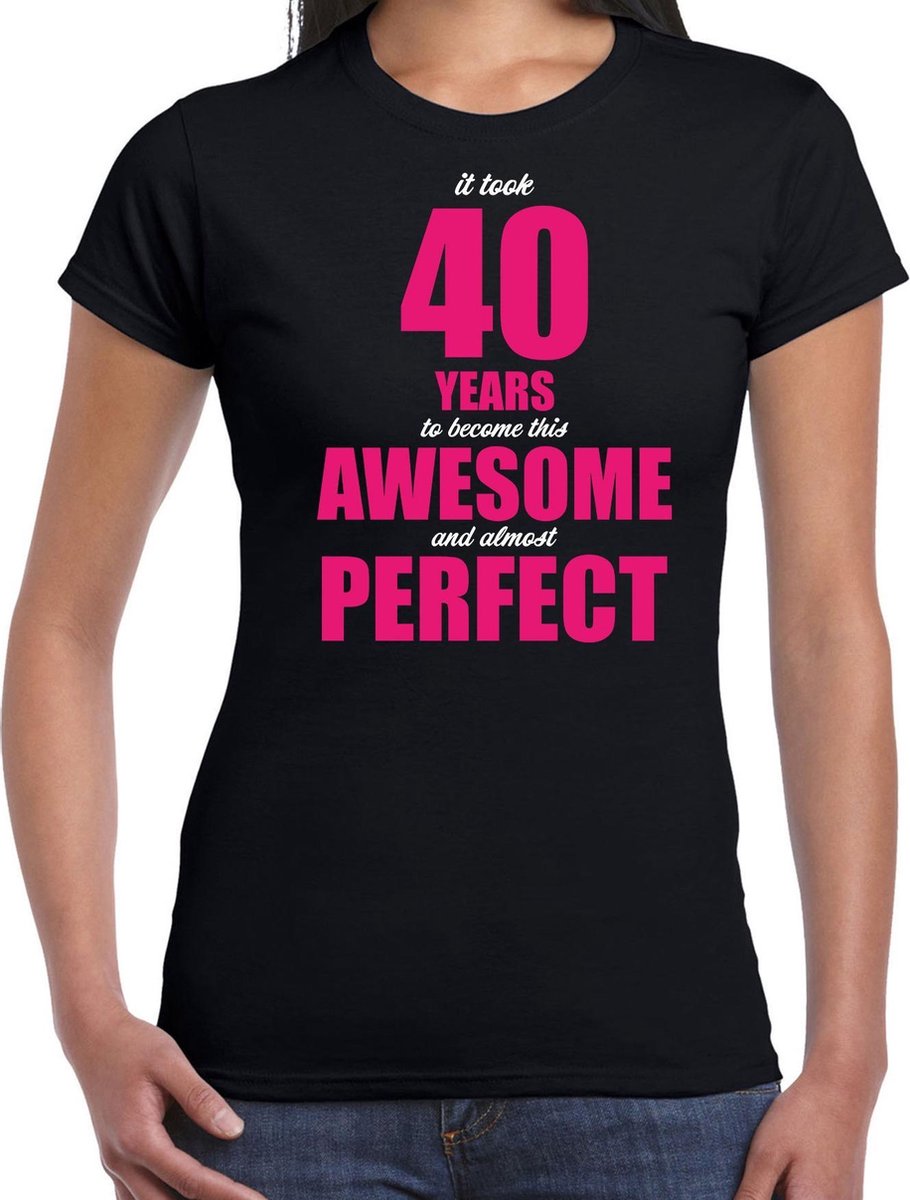 bol.com | It took 40 years to become this awesome cadeau t-shirt zwart