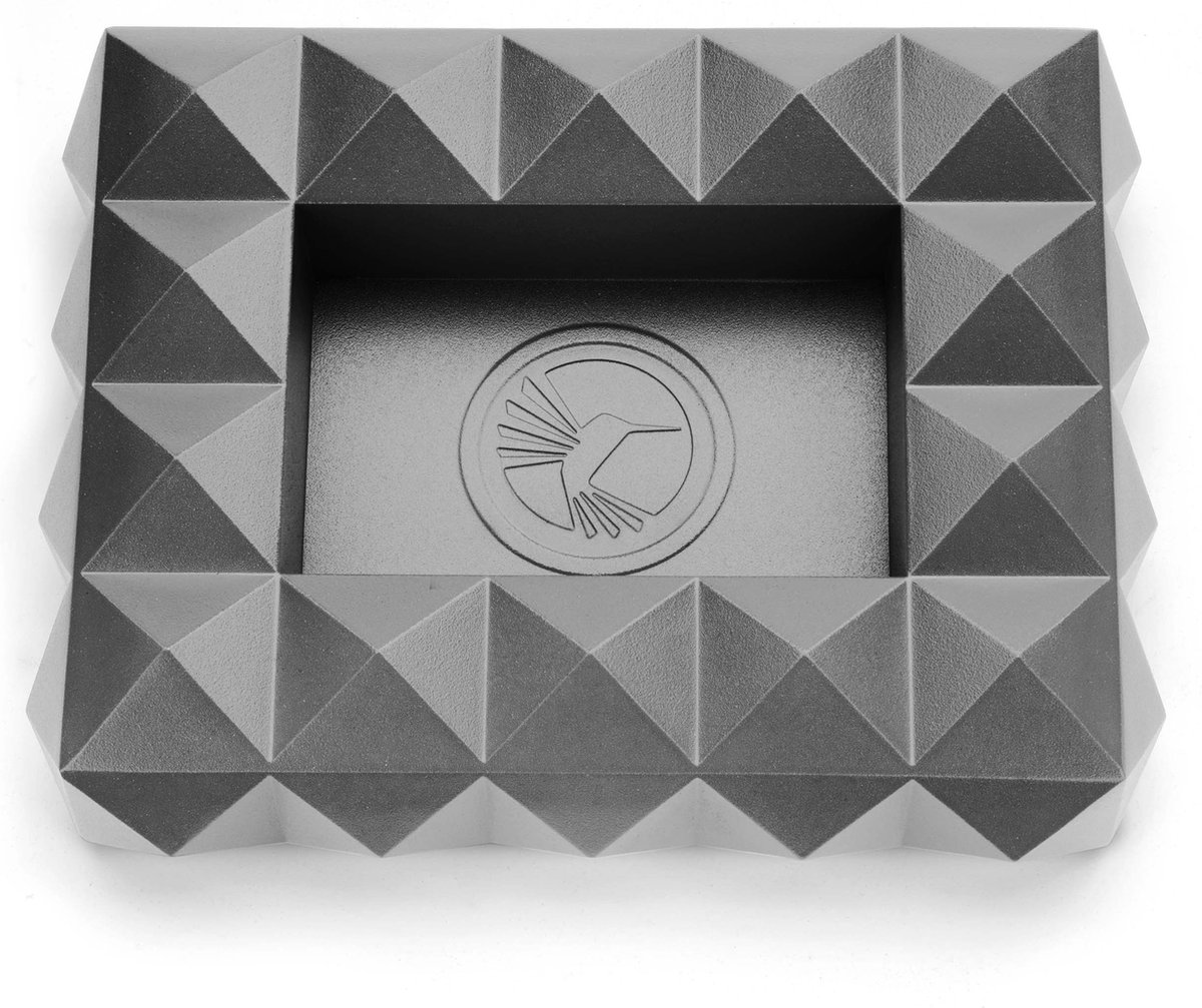 Goedkoopste Colibri Quasar Ashtray - Premium Coating - Unibody Metal Alloy Cast - Unique And Visually Stunning Accessory - Beautifull Gift Box Included - Striking Centerpiece For Lounge Or Den