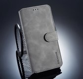 DG.MING Retro Oil Side Horizontal Flip Case voor Huawei Mate 20, met houder & kaartsleuven & portemonnee (grijs)