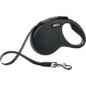 Zwarte Flexi rolriem met een zwart koord en een metalen karabijnhaak.