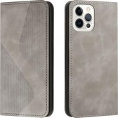 Skin Feel Magnetisch S-type Effen Kleur Horizontale Flip Leren Hoes Met Houder & Kaartsleuf & Portemonnee Voor iPhone 13 Pro (Grijs)