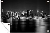 Tuindecoratie Weerspiegelde skyline van New York - zwart wit - 60x40 cm - Tuinposter - Tuindoek - Buitenposter