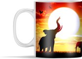 Mok - olifanten bij het landschap met een zonsondergang - 350 ml - Beker