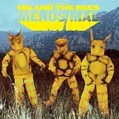 Me And The Bees - Menos Mal (CD)