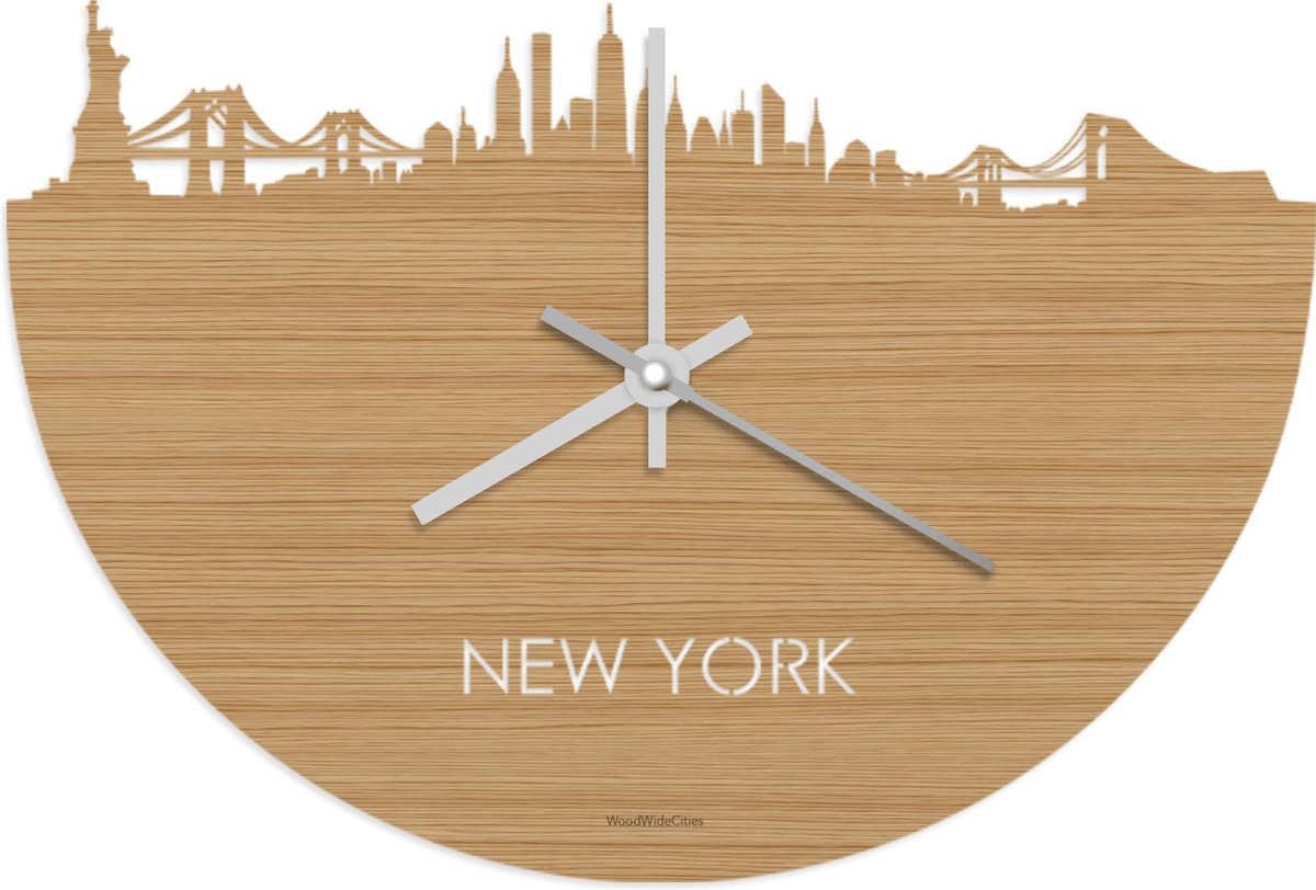 Skyline Klok New York Bamboe hout - Ø 40 cm - Stil uurwerk - Wanddecoratie - Meer steden beschikbaar - Woonkamer idee - Woondecoratie - City Art - Steden kunst - Cadeau voor hem - Cadeau voor haar - Jubileum - Trouwerij - Housewarming -