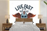 Behang - Fotobehang Vintage - Schedel - Vleugels - Breedte 220 cm x hoogte 220 cm