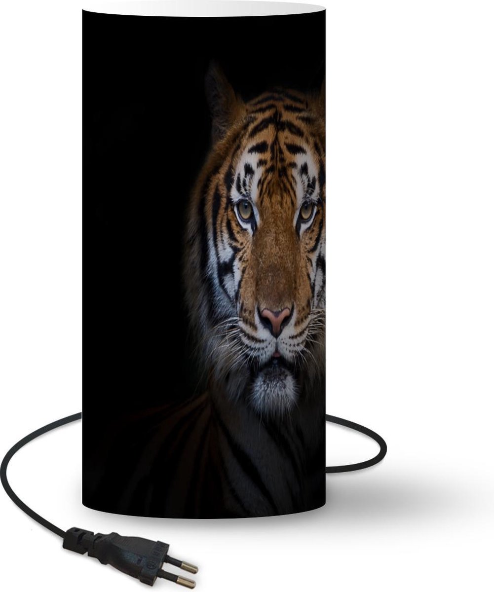 Lamp - Nachtlampje - Tafellamp slaapkamer - Tijger - Dier - Portret - 54 cm hoog - Ø24.8 cm - Inclusief LED lamp