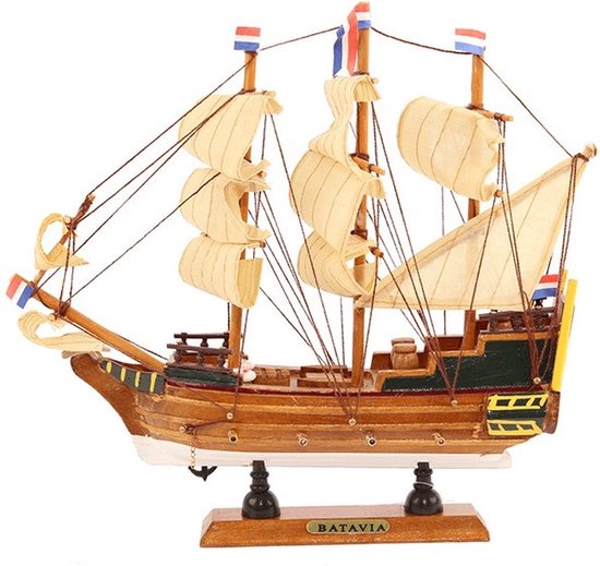 paars mooi zo uitlijning Decoratie model zeiljacht/zeilboot driemaster 24 cm - miniatuur boot/boten  - de Batavia | bol.com