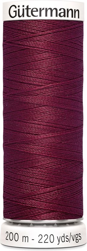 Een spoel Gütermann naaigaren, kleur donsrood, 200 m - 220 yds/vgs.