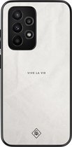 Casimoda® hoesje - Geschikt voor Samsung Galaxy A52 5G - Vive La Vie - Zwart TPU Backcover - Tekst - Grijs