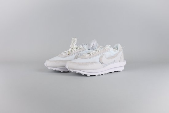 nike sacai white nylon