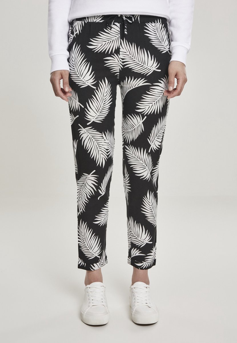 Urban Classics Elastic Waist AOP Capri broek XS Zwart