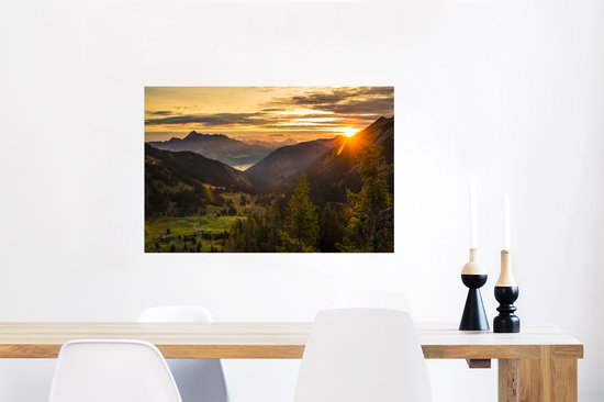 Poster Lever de soleil derrière les montagnes 90x60 cm - Tirage photo sur Poster (décoration murale salon / chambre) / Poster Nature