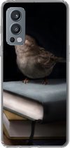 Geschikt voor OnePlus Nord 2 5G hoesje - Vogel - Boeken - Portret - Siliconen Telefoonhoesje