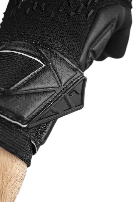 Reusch Attrakt RE:GRIP Blue / Pink / White (Bedrukking keepershandschoenen: Nee Reusch Attrakt RE:GRIP Blue / Pink / White (Bedrukking keepershandschoenen: Nee