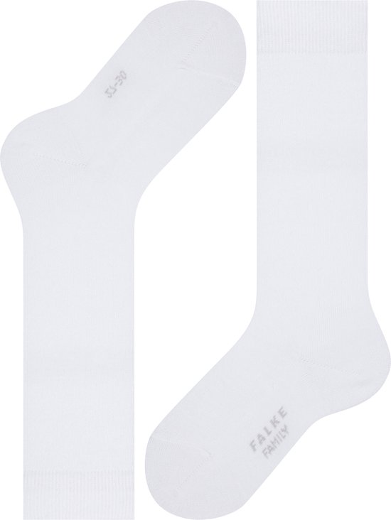 Twee witte kniekousen, met het 'Falke Family' logo op de hiel.