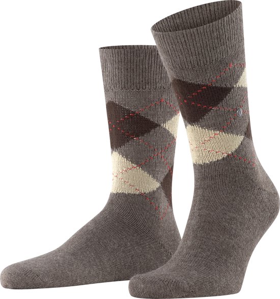 Grijze sokken met ruitpatroon in bruin, beige en rood.