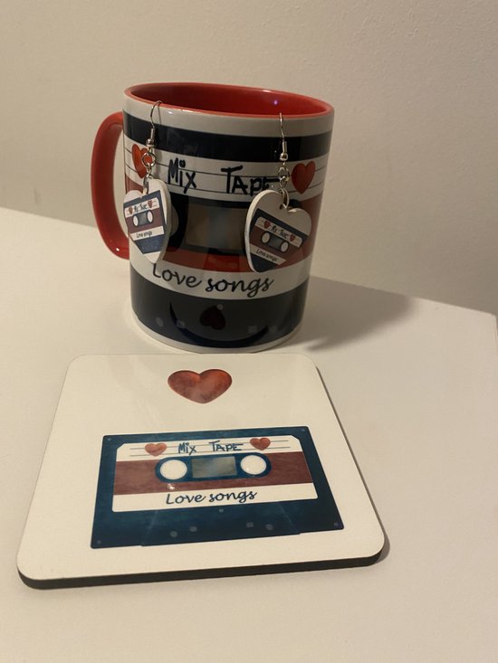Foto: Nb creative boutique gift geskenk valentine love songs mix tape valentijn mug earrings mousepad coaster set