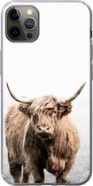 Geschikt voor iPhone 12 Pro Max hoesje - Schotse hooglander - Vacht - Koe - Siliconen Telefoonhoesje
