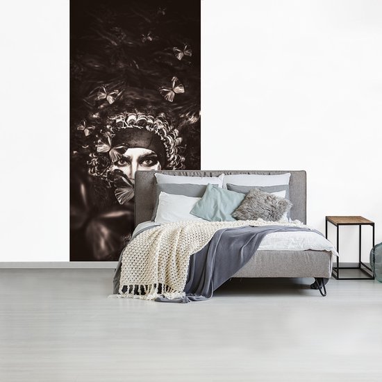 Papier Peint - Papier peint photo Femme - Papillon - Zwart - Wit - Largeur 120 cm x hauteur 240 cm
