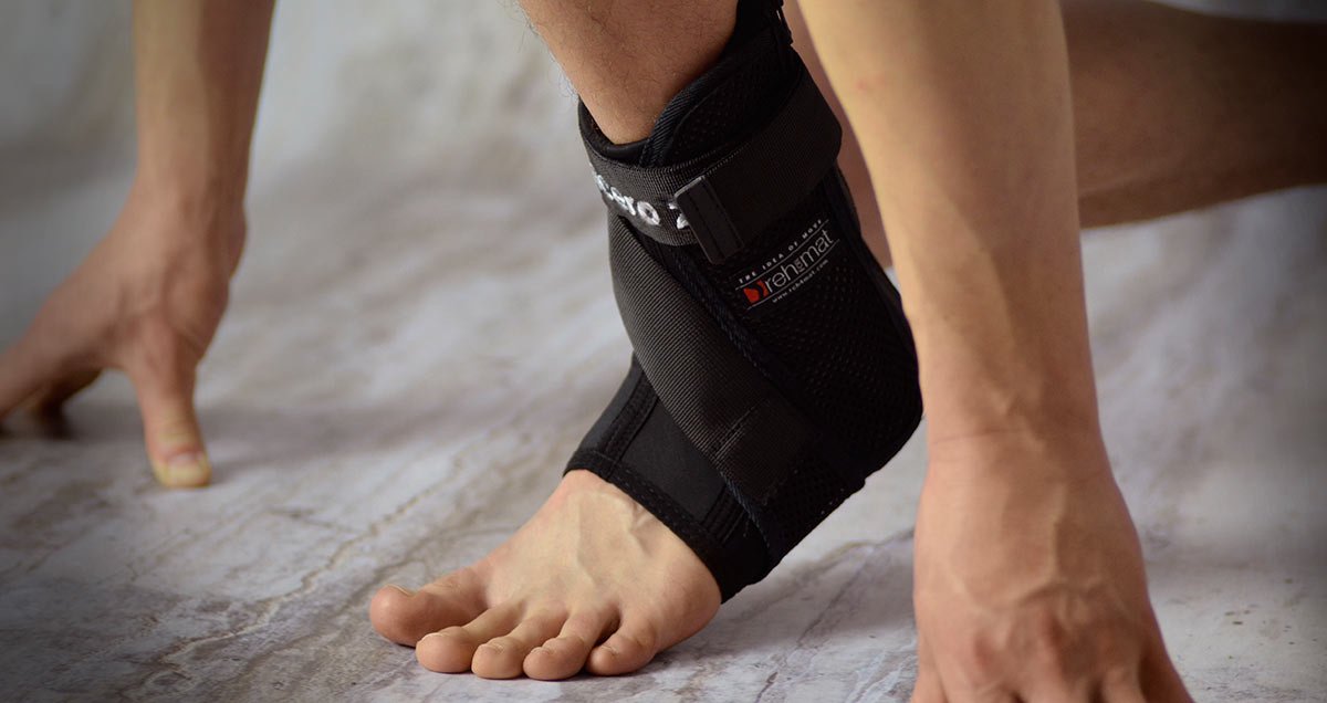 Reh4Sport - Enkelbrace met maximale bescherming - Kant: Links, Maat (wreefomtrek): L: 33 - 36 cm
