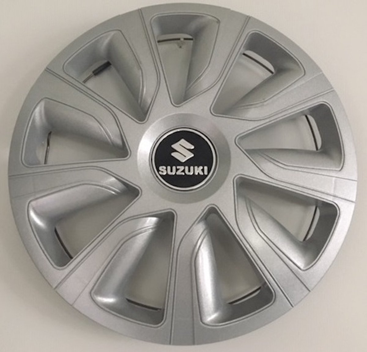 Wieldoppen Suzuki 16 inch / Zilver / Set van 4 Wieldoppen