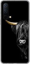 Geschikt voor OnePlus Nord CE 5G hoesje - Schotse hooglander - Koeien - Goud - Siliconen Telefoonhoesje