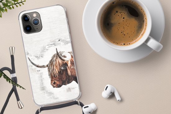 Coque avec cordon iPhone 13 Pro - Highlander écossais - Animaux - Papier journal - Siliconen - Bandoulière - Coque arrière avec cordon - Coque pour téléphone avec cordon - Coque avec corde