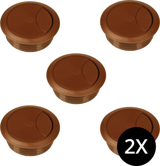 Vijf bruine kunststof kabeldoorvoeren, elk met een ronde klep. Een zwarte cirkel met '2X' is zichtbaar op de onderste doorvoer rechts.