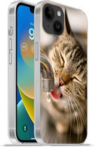 Apple iPhone 14 Plus - Coque souple - Chat - Robinet - Boisson - Coque de téléphone en Siliconen