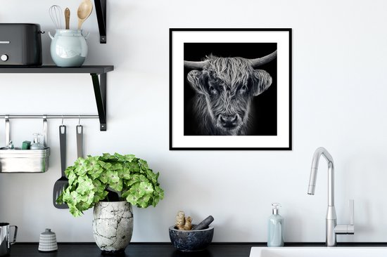Poster in lijst - Fotolijst 40x40 cm - Posters - Schotse hooglander - Zwart - Koe - Dieren - Posterlijst zwart - Decoratie - Wanddecoratie woonkamer - Muurdecoratie slaapkamer