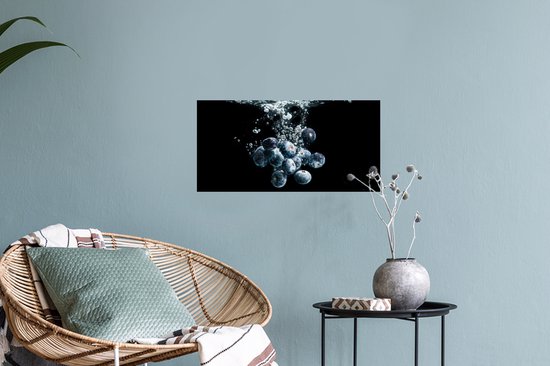 Muurstickers - Sticker Folie - Blauwe bessen - Fruit - bes - Stilleven - Water - Zwart - 40x20 cm - Plakfolie - Muurstickers Kinderkamer - Zelfklevend Behang - Zelfklevend behangpapier - Stickerfolie