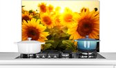 Spatscherm keuken 80x55 cm - Kookplaat achterwand Zonnebloem - Geel - Bloemen - Zon - Muurbeschermer - Spatwand fornuis - Hoogwaardig aluminium