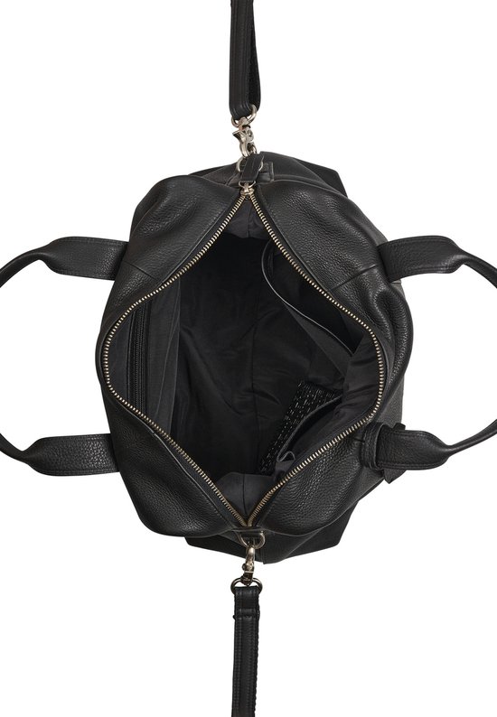 Zwarte leren Burkely bowler tas, van bovenaf getoond met open rits en zwart interieur.