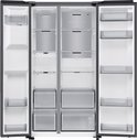 Lege, zilverkleurige Amerikaanse Samsung koelkast met open deuren. Met Twin & Metal Cooling technologie.